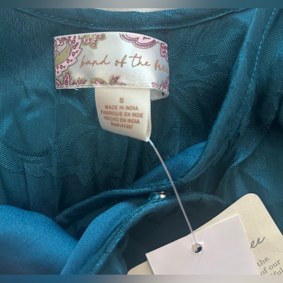 Band of the Free Camille Teal Satin Crossover Crop Top Size Small NWT - Picture 6 of 9